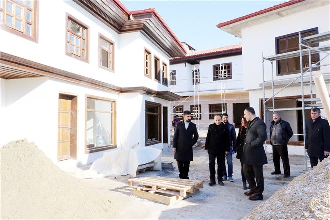 Saygılı, Tarihi Kırıkkale Evleri inşaatını inceledi