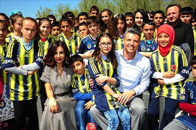 Saran, çocukları Fenerbahçeli yaptı