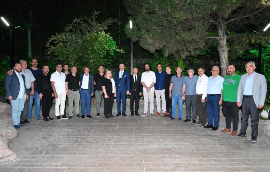 Hisarcıklıoğlu TSO Meclis üyeleriyle bir araya geldi