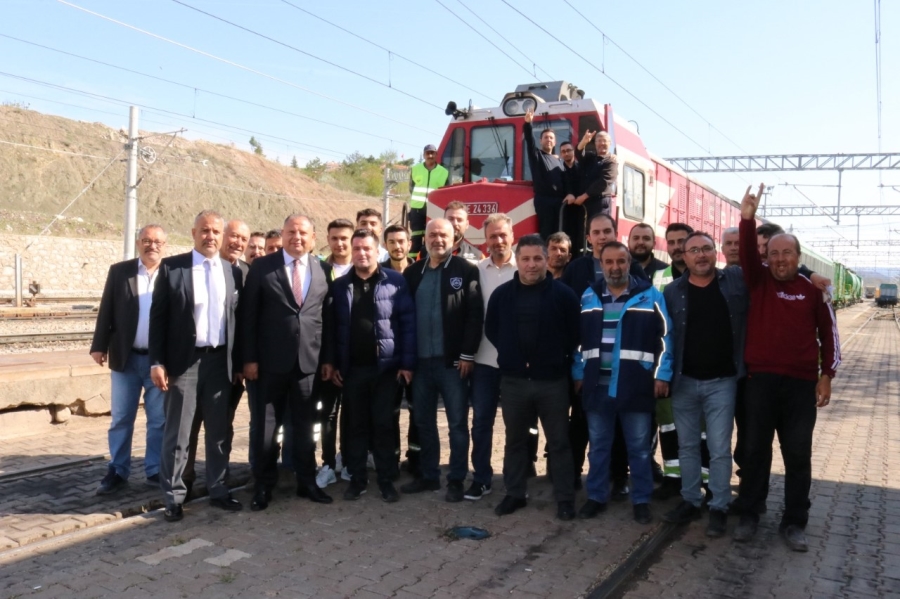 Öztürk: “Ankara-Kırıkkale Banliyö Tren Seferleri Yeniden Açılmalı”