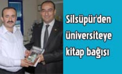 Silsüpür`den üniversiteye kitap bağışı