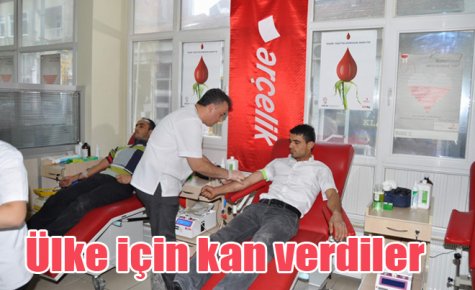 Ülke için kan verdiler
