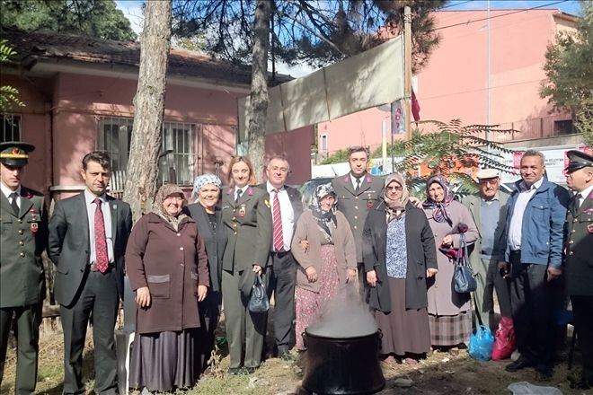 Şehit Yakınları ve Gazilerden Aşure