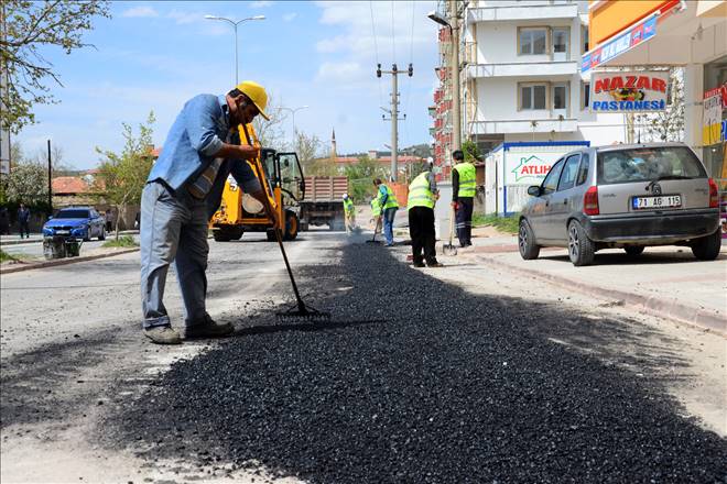 Sorunlu mahalleler elden geçiriliyor