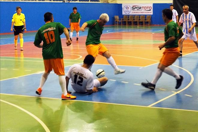 FUTSAL?da heyecan tam hız