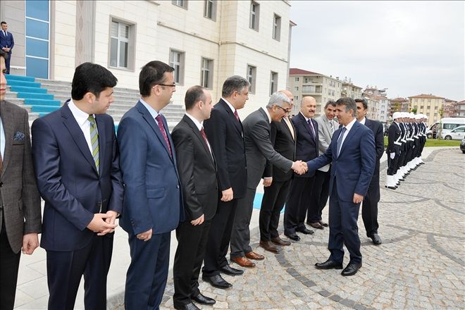 Ülkemiz sıkıntılı bir dönemden geçiyor