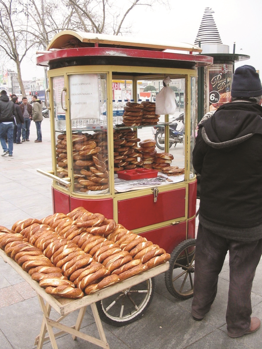 Simit ekmekle yarışıyor