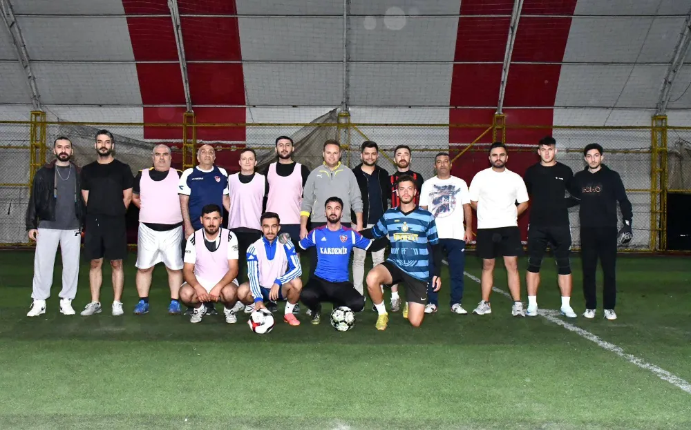İl Müdürü Hamza Güneş Öğrencilerle Sahada Buluştu