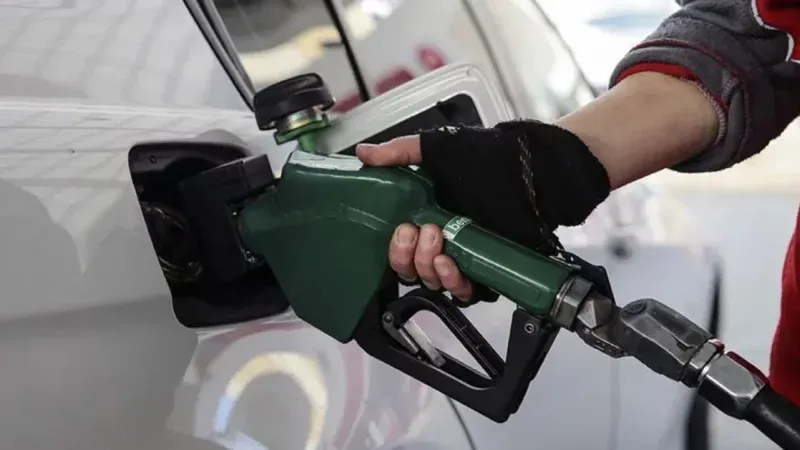 İndirim Alarmı! Akaryakıt Fiyatlarında Büyük Şok!