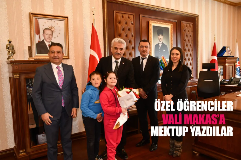 MİSAFİRLERİYLE YAKINDAN İLGİLENDİ