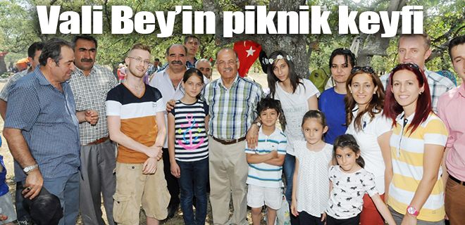 Vali pikniğe katıldı