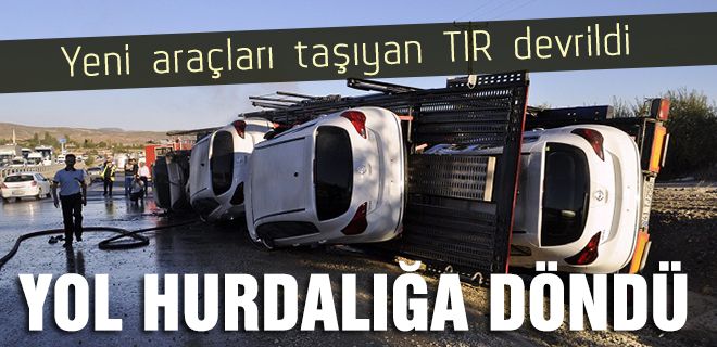 TIR ile birlikte 7 araç hurdaya döndü