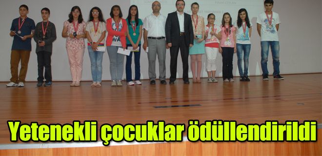 Yetenekli çocuklar ödüllendirildi 