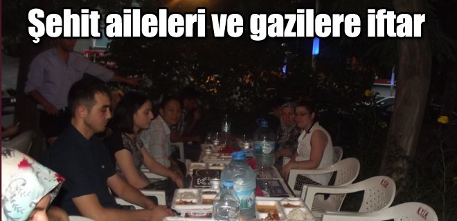 Şehit aileleri ve gazilere iftar 