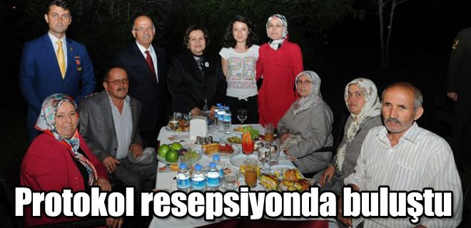 Protokol 30 Ağustos resepsiyonda buluştu 