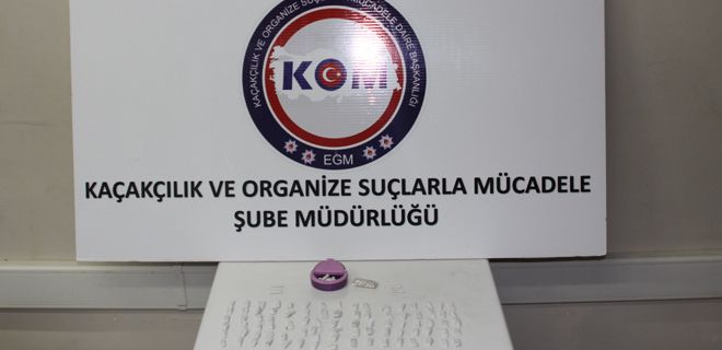 Sokak satıcılarına operasyon düzenlendi 