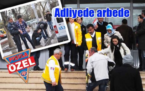 Adliye önünde kavga