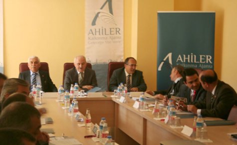 AHİLER NEVŞEHİR?DE TOPLANDI 