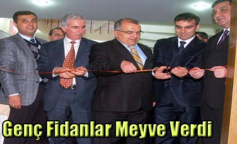 Genç Fidanlar Meyve Verdi