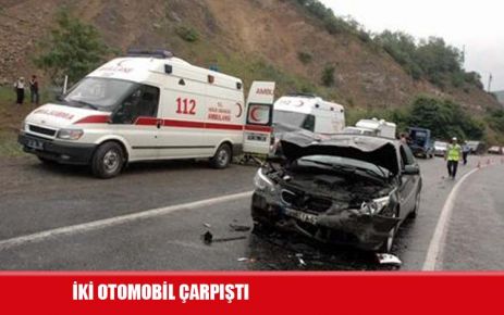 İKİ OTOMOBİL ÇARPIŞTI 