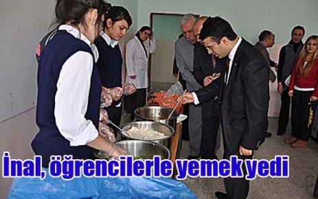 İnal, öğrencilerle yemek yedi 