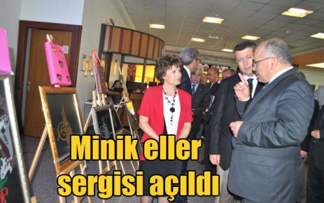 Minik eller sergisi açıldı 