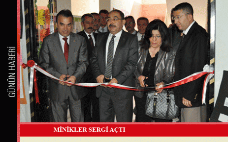 Minikler sergi açtı 