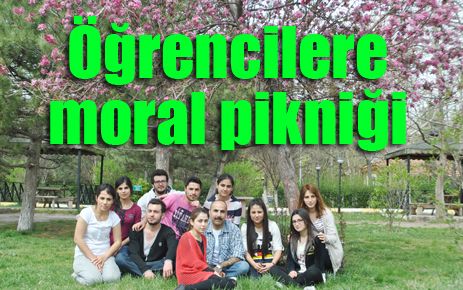 Öğrencilerden moral pikniği