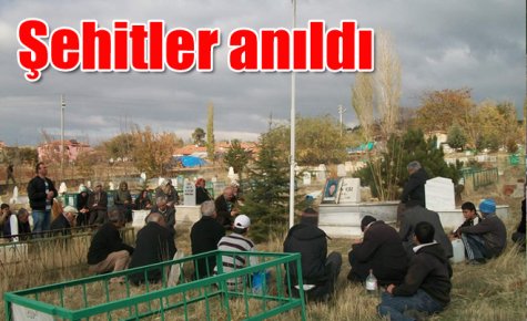 Şehitler anıldı