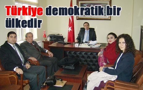 Türkiye demokratik bir ülkedir